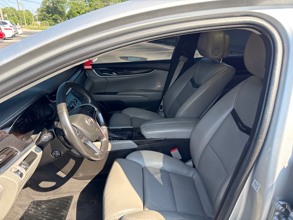 2013 Cadillac XTS Image 11