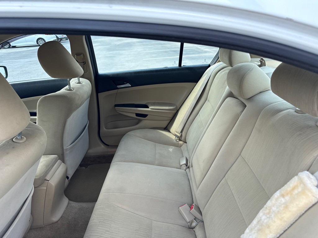 2011 Honda Accord Image 5