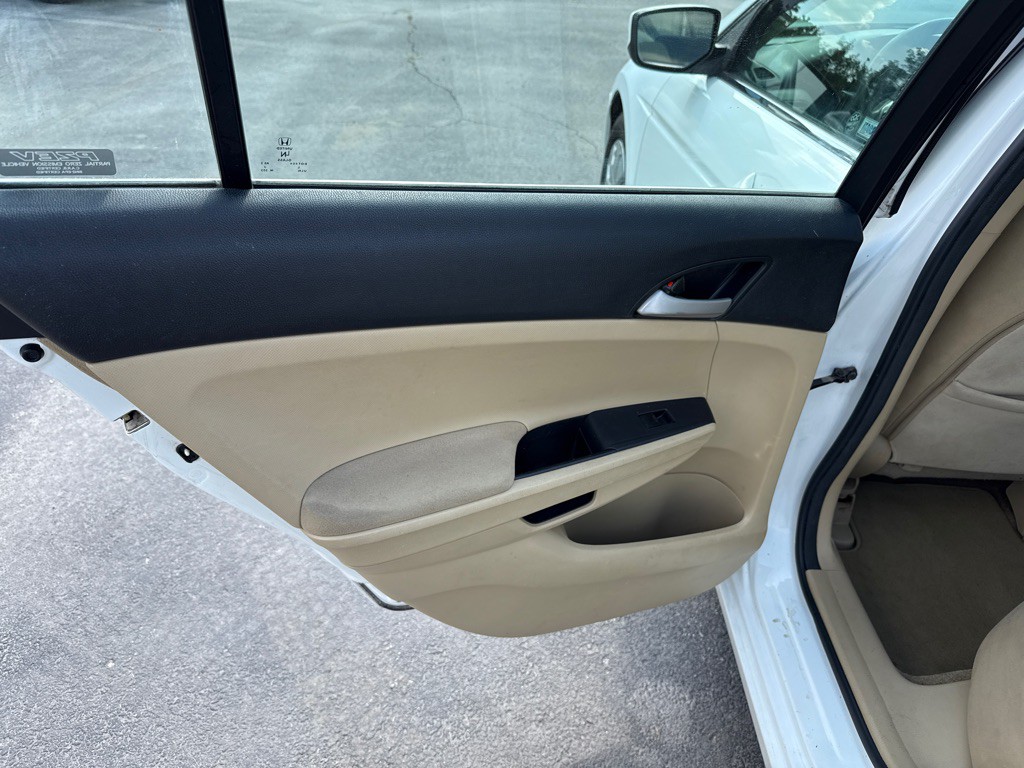 2011 Honda Accord Image 6