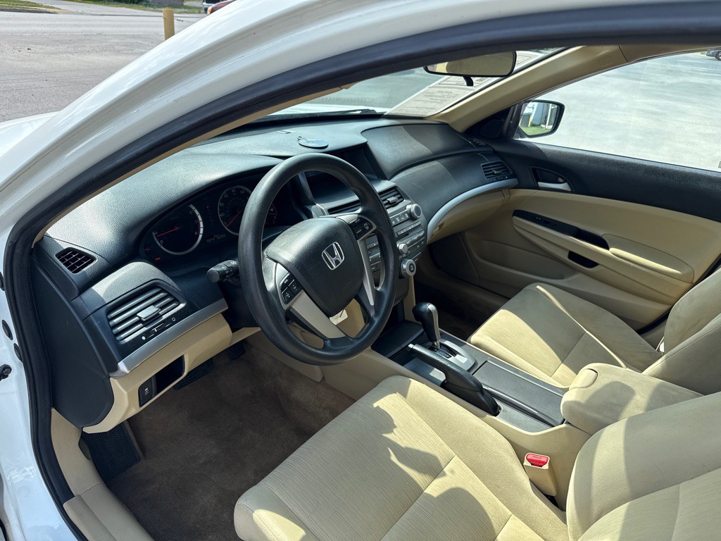 2011 Honda Accord Image 11