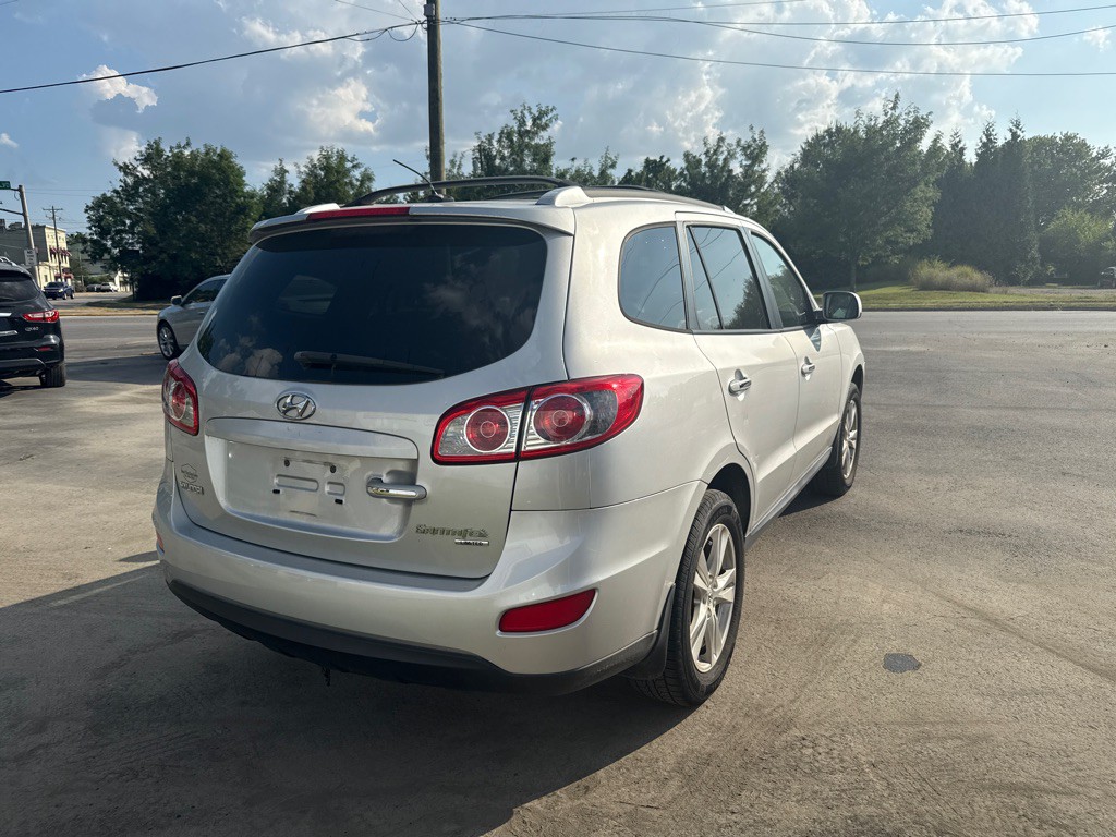 2011 Hyundai Santa Fe Image 3