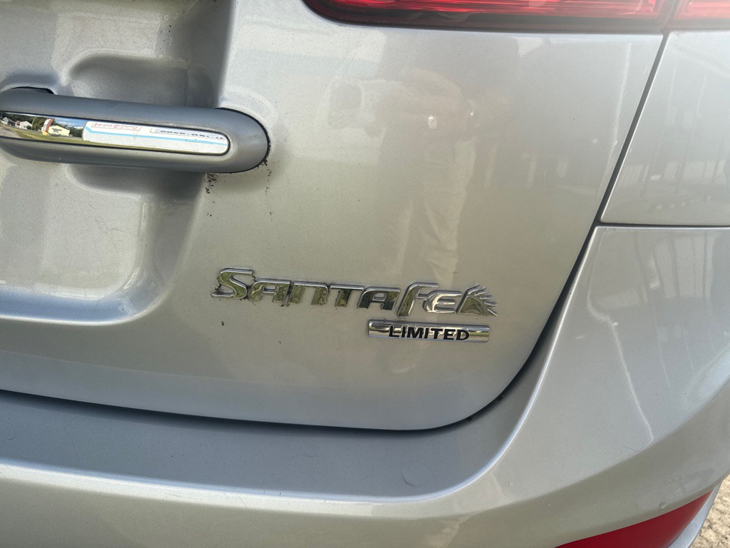2011 Hyundai Santa Fe Image 4