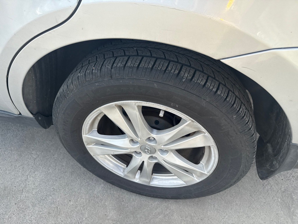 2011 Hyundai Santa Fe Image 6