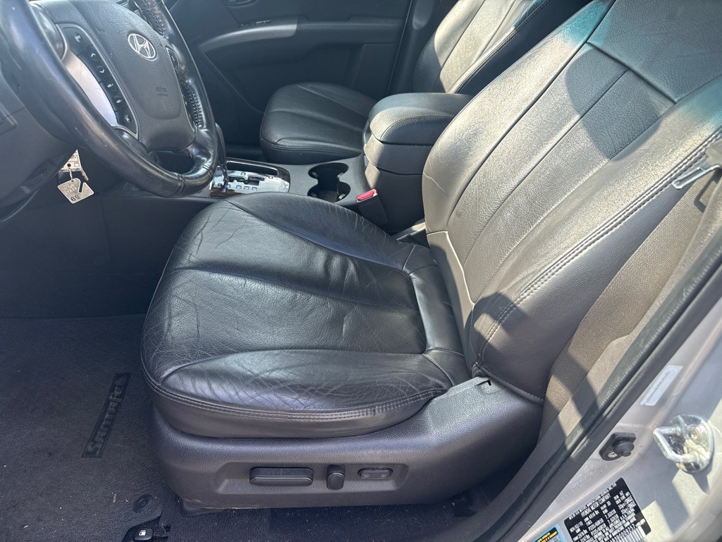 2011 Hyundai Santa Fe Image 13