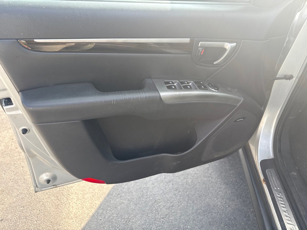 2011 Hyundai Santa Fe Image 14