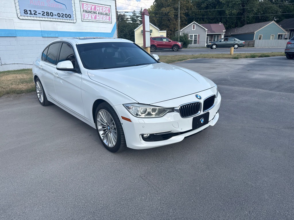 2015 BMW 3 Series Image 2