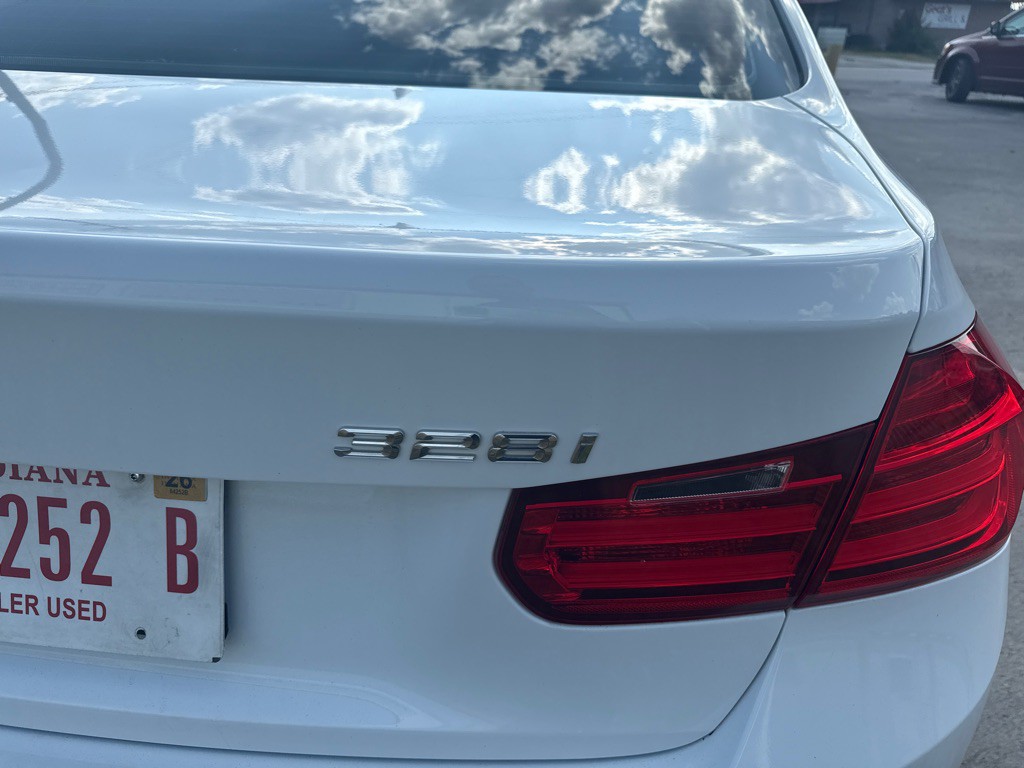 2015 BMW 3 Series Image 6
