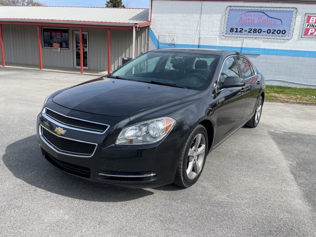 2011 Chevrolet Malibu Image 1
