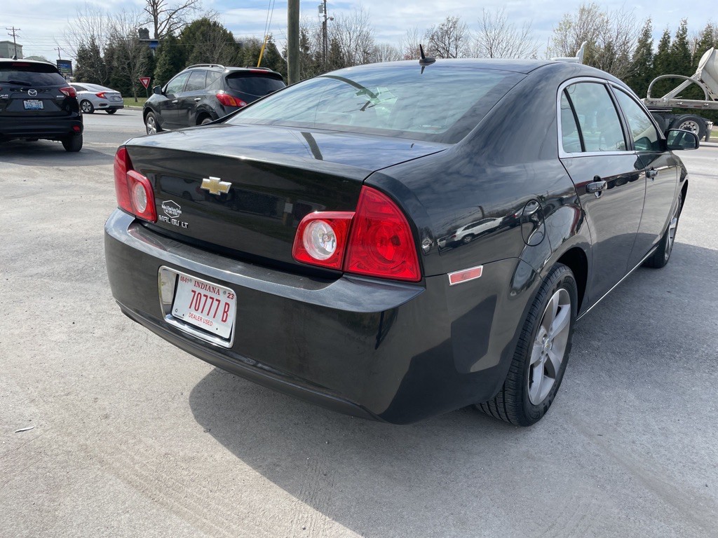 2011 Chevrolet Malibu Image 4