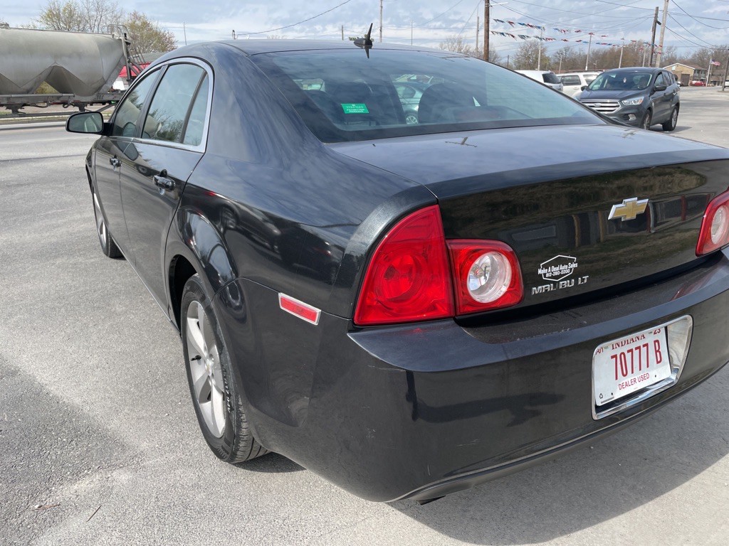 2011 Chevrolet Malibu Image 5
