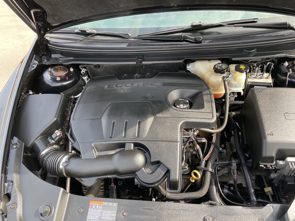 2011 Chevrolet Malibu Image 15