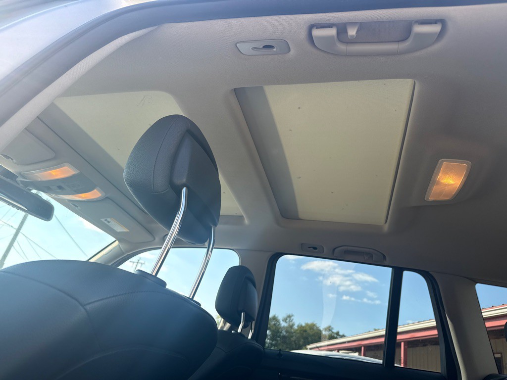 2012 Mercedes-Benz GLK-Class Image 12