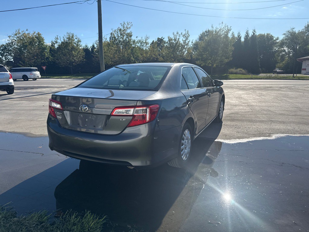 2012 Toyota Camry Image 4