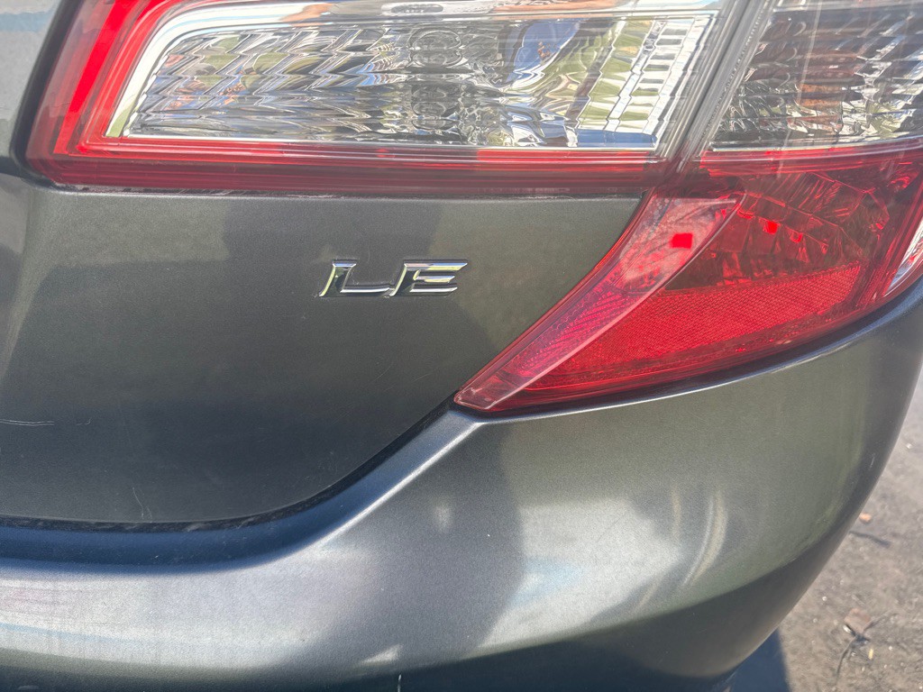 2012 Toyota Camry Image 6