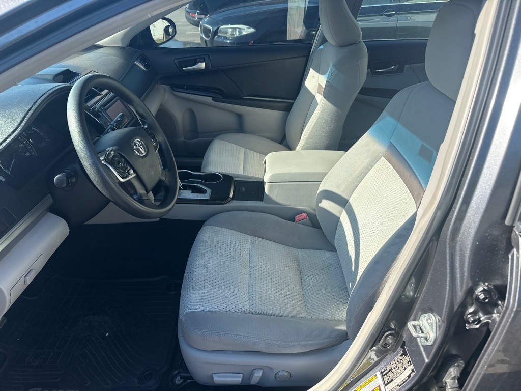 2012 Toyota Camry Image 13