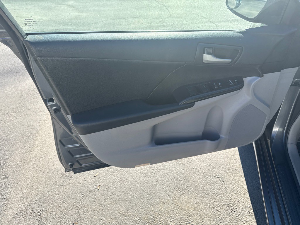 2012 Toyota Camry Image 14