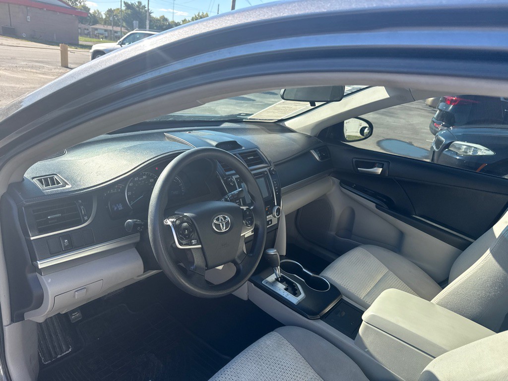 2012 Toyota Camry Image 15