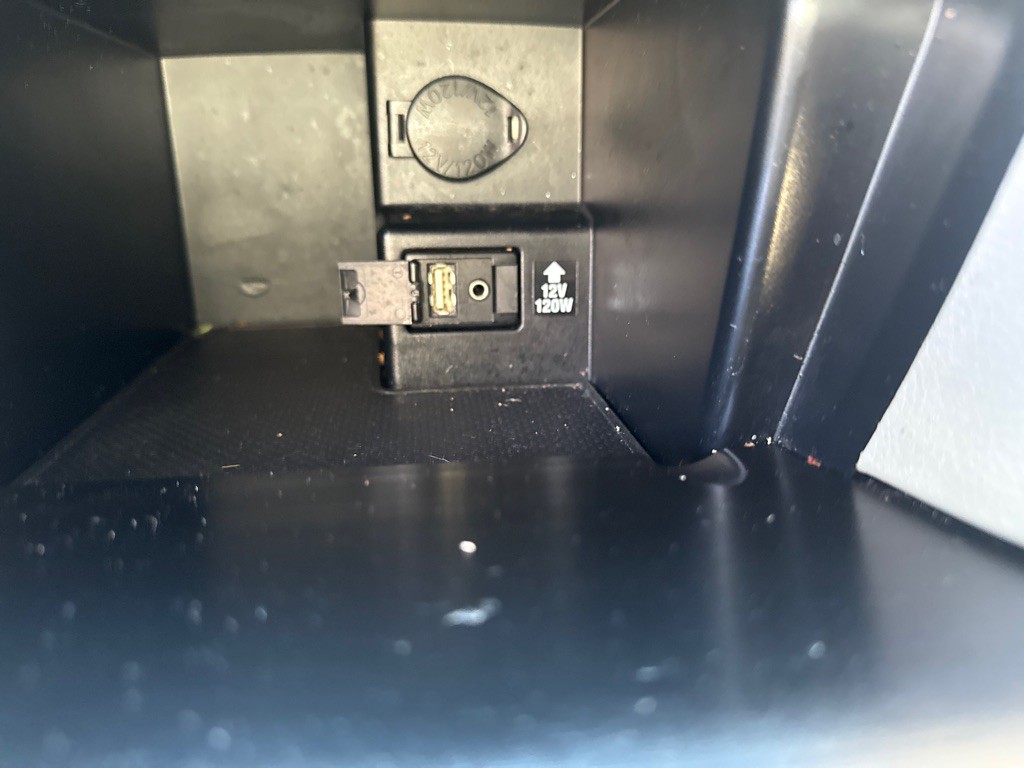 2012 Toyota Camry Image 16