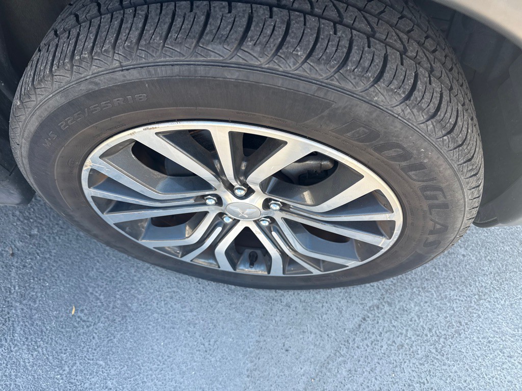 2019 Mitsubishi Outlander Image 3