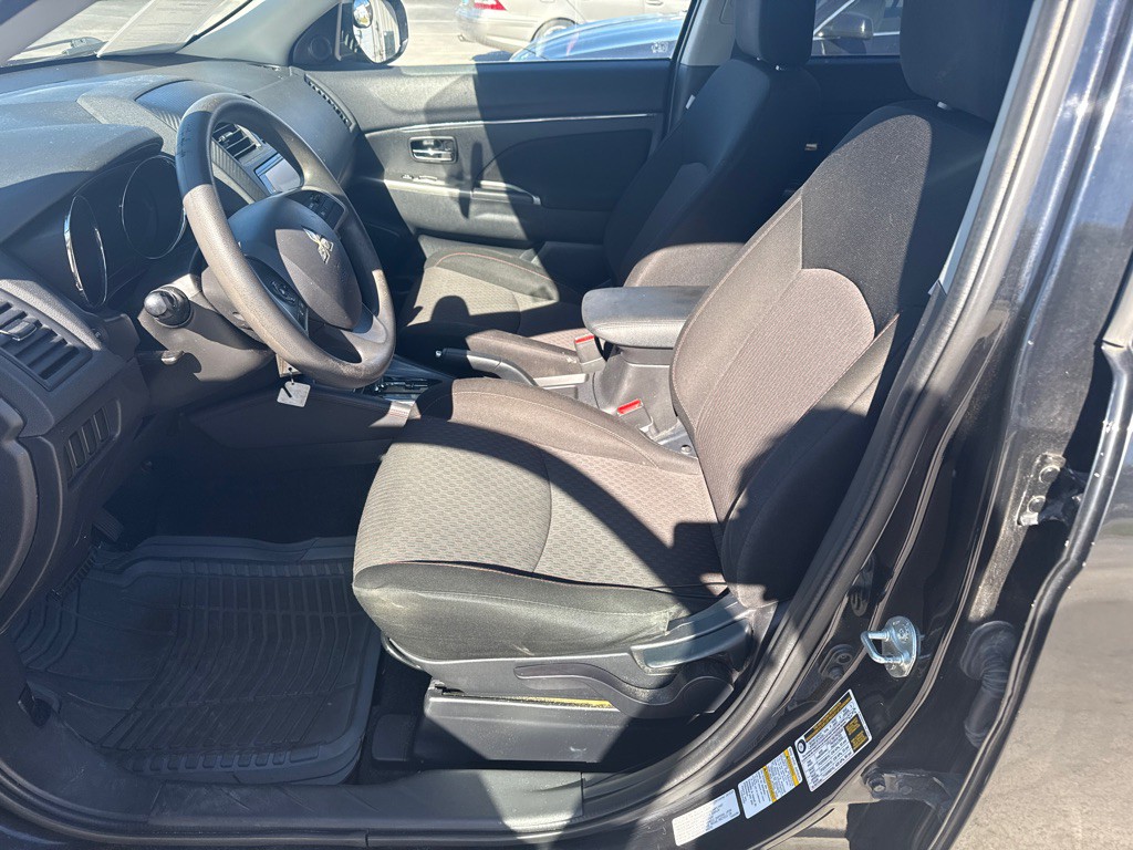 2019 Mitsubishi Outlander Image 14