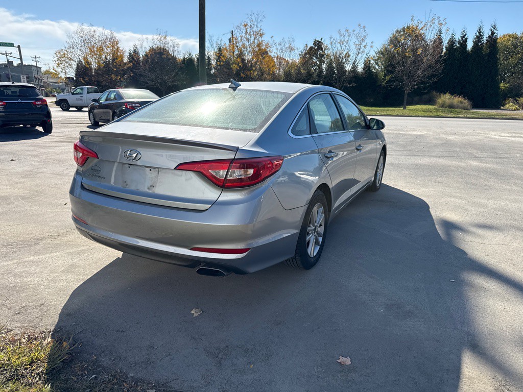 2017 Hyundai Sonata Image 5