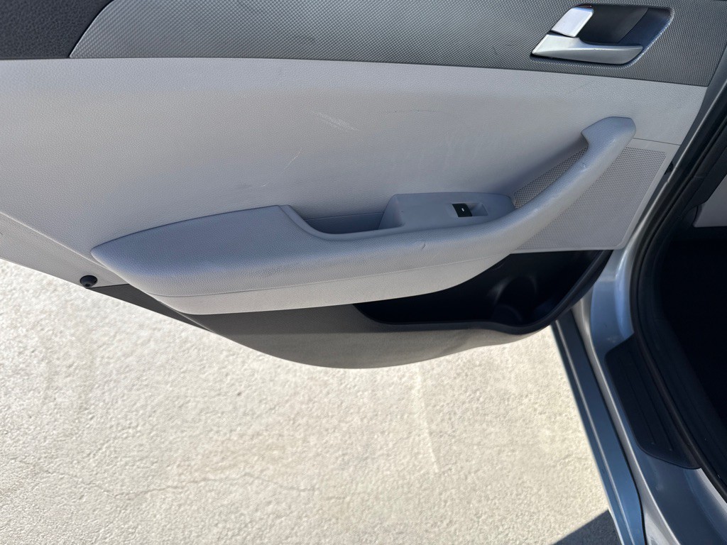 2017 Hyundai Sonata Image 9