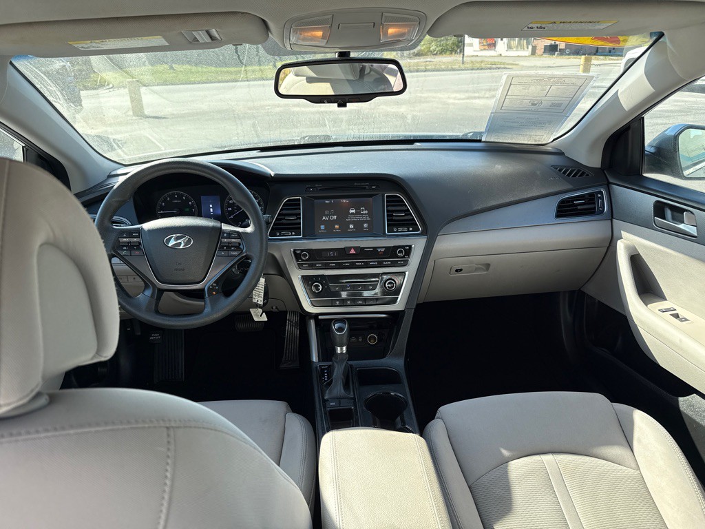 2017 Hyundai Sonata Image 10