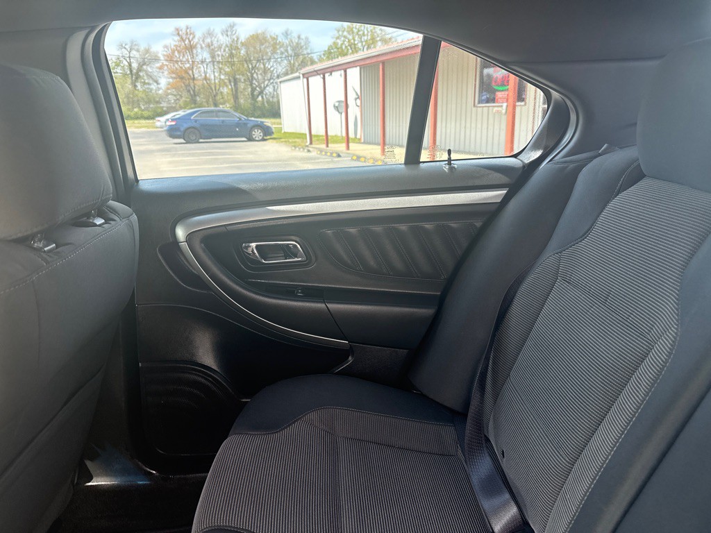 2013 Ford Taurus Image 7