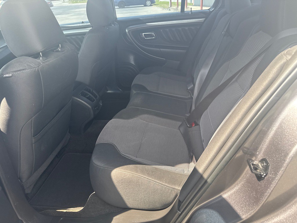2013 Ford Taurus Image 8