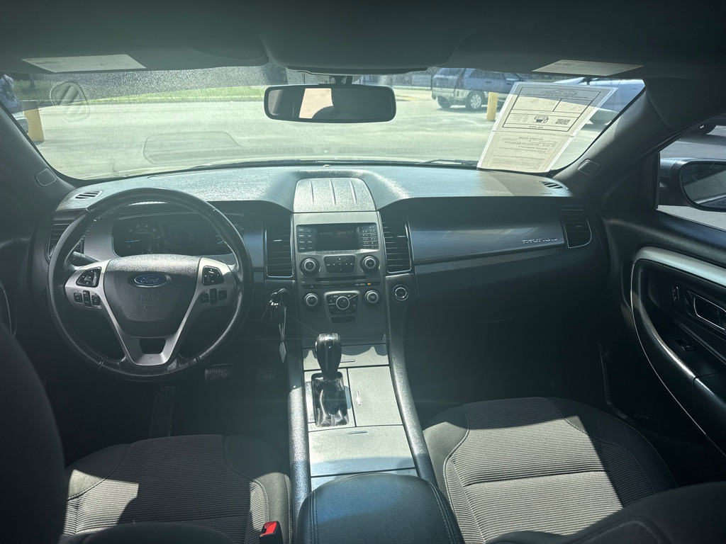2013 Ford Taurus Image 10