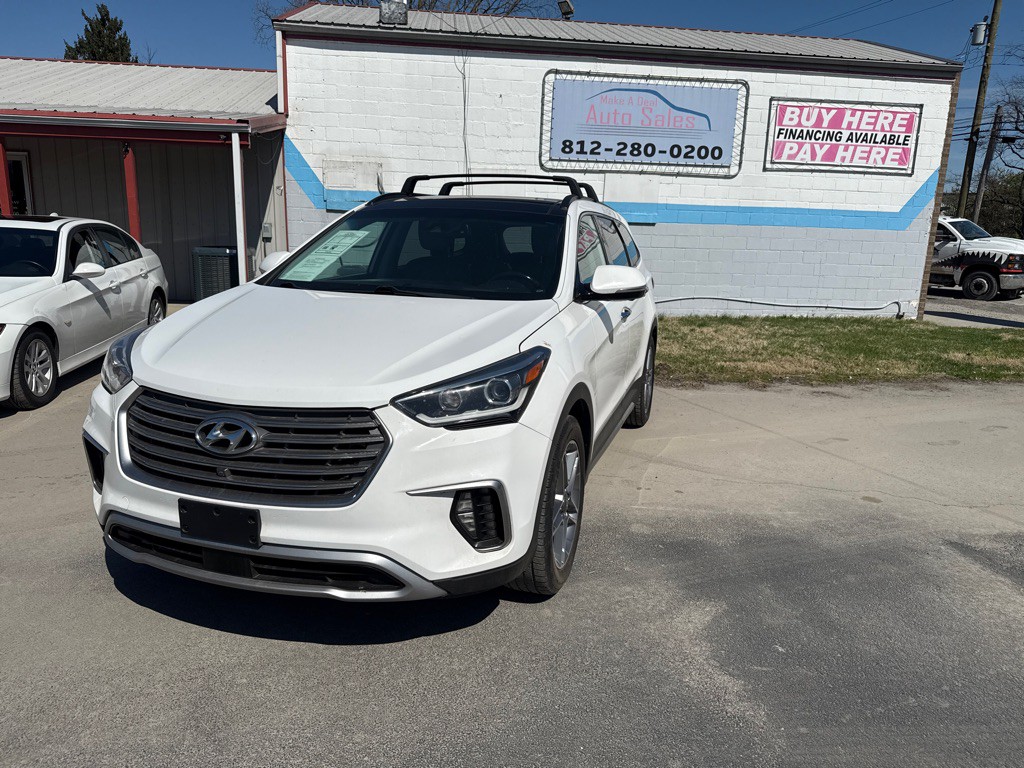 2017 Hyundai Santa Fe Image 1