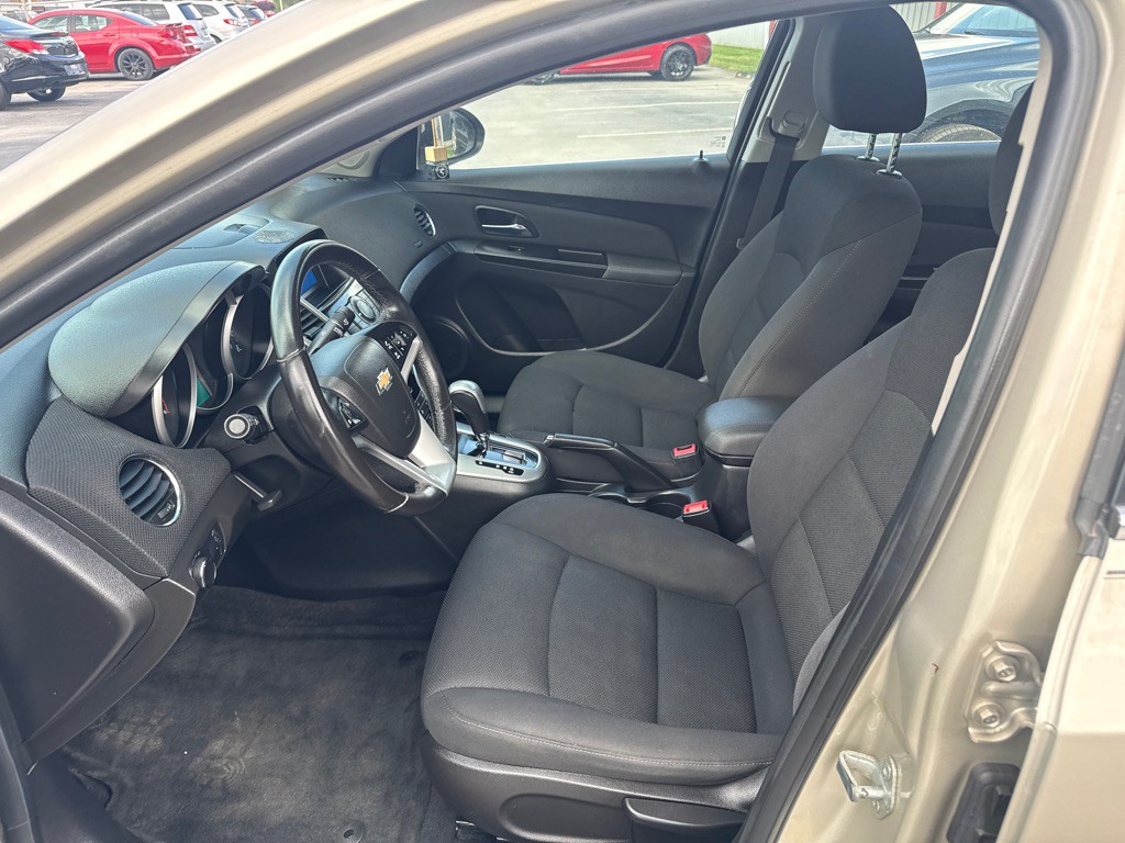 2014 Chevrolet Cruze Image 13