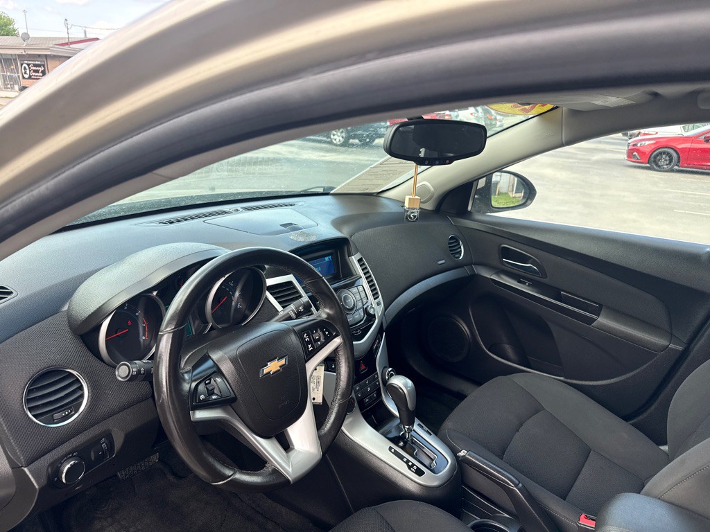 2014 Chevrolet Cruze Image 15