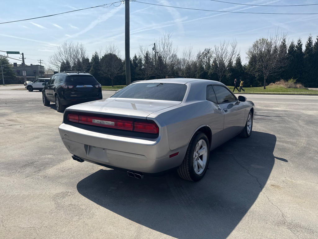 2014 Dodge Challenger Image 5