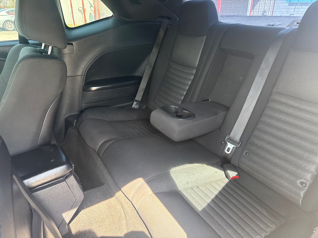 2014 Dodge Challenger Image 13