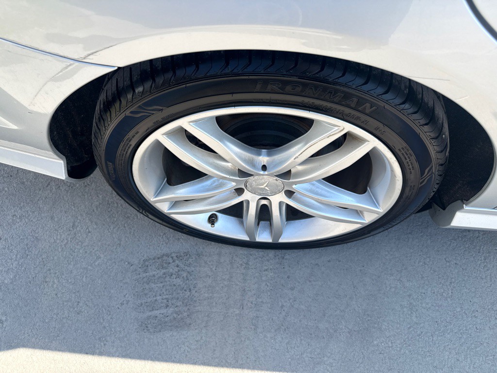 2012 Mercedes-Benz C-Class Image 3