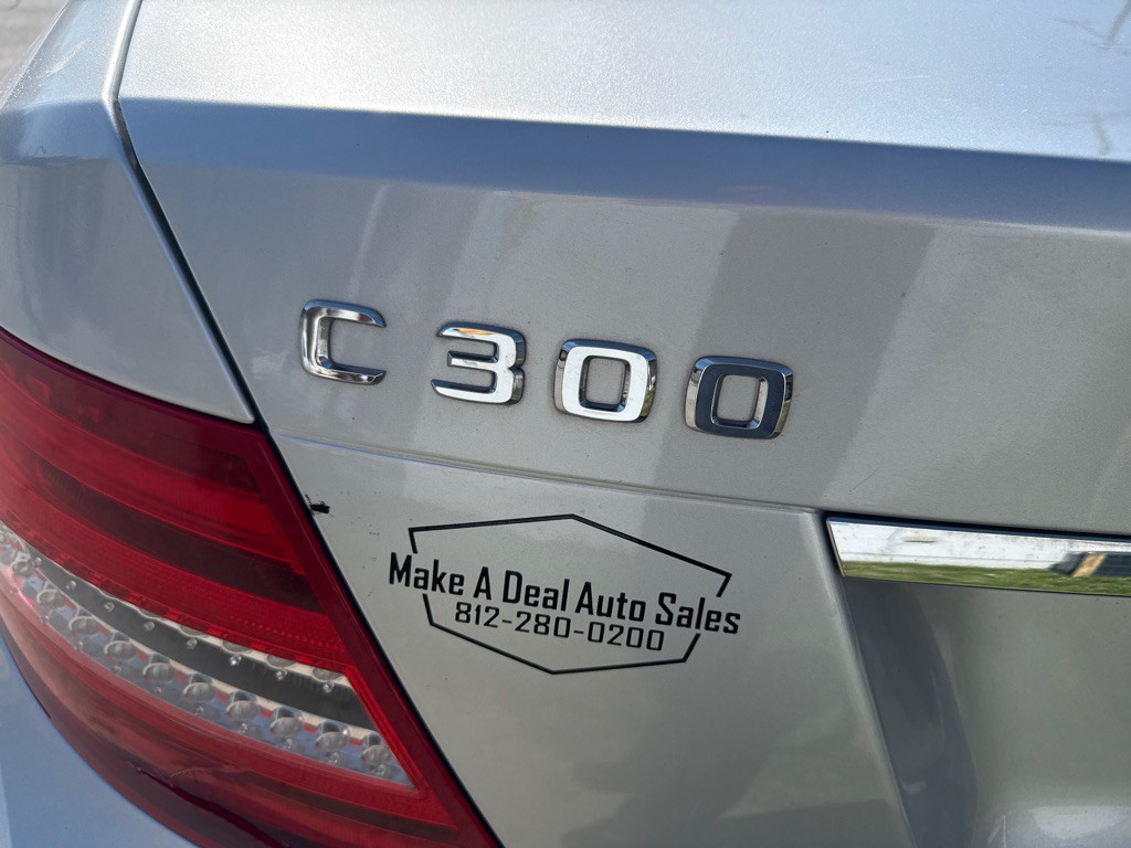 2012 Mercedes-Benz C-Class Image 6