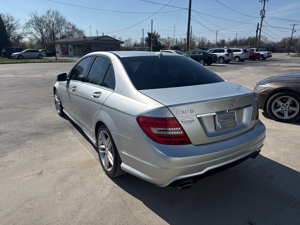2012 Mercedes-Benz C-Class Image 7