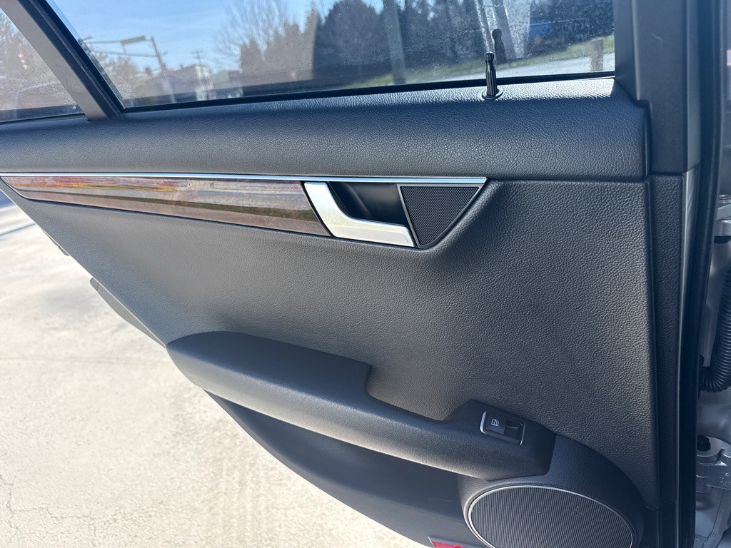 2012 Mercedes-Benz C-Class Image 14