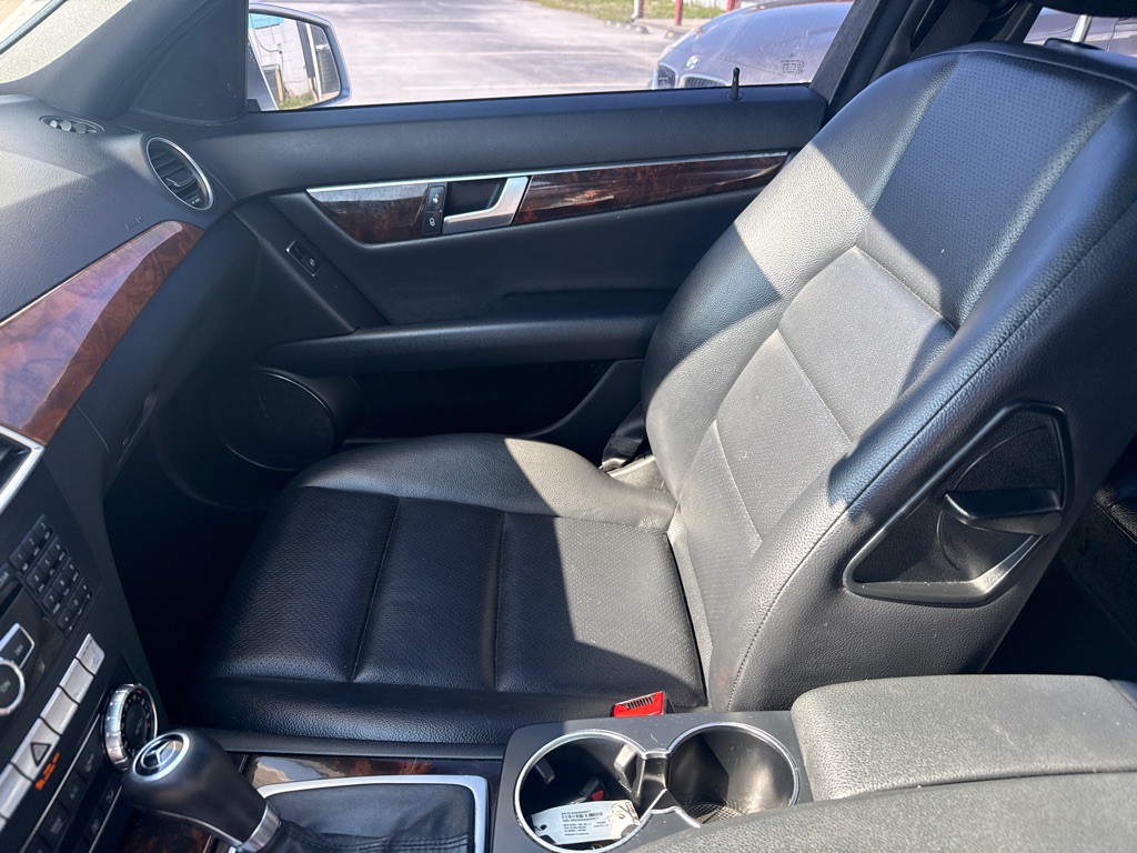 2012 Mercedes-Benz C-Class Image 15