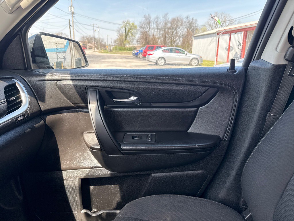 2017 Chevrolet Traverse Image 13