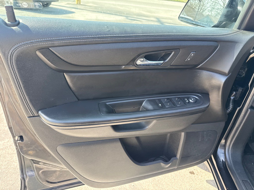 2017 Chevrolet Traverse Image 14