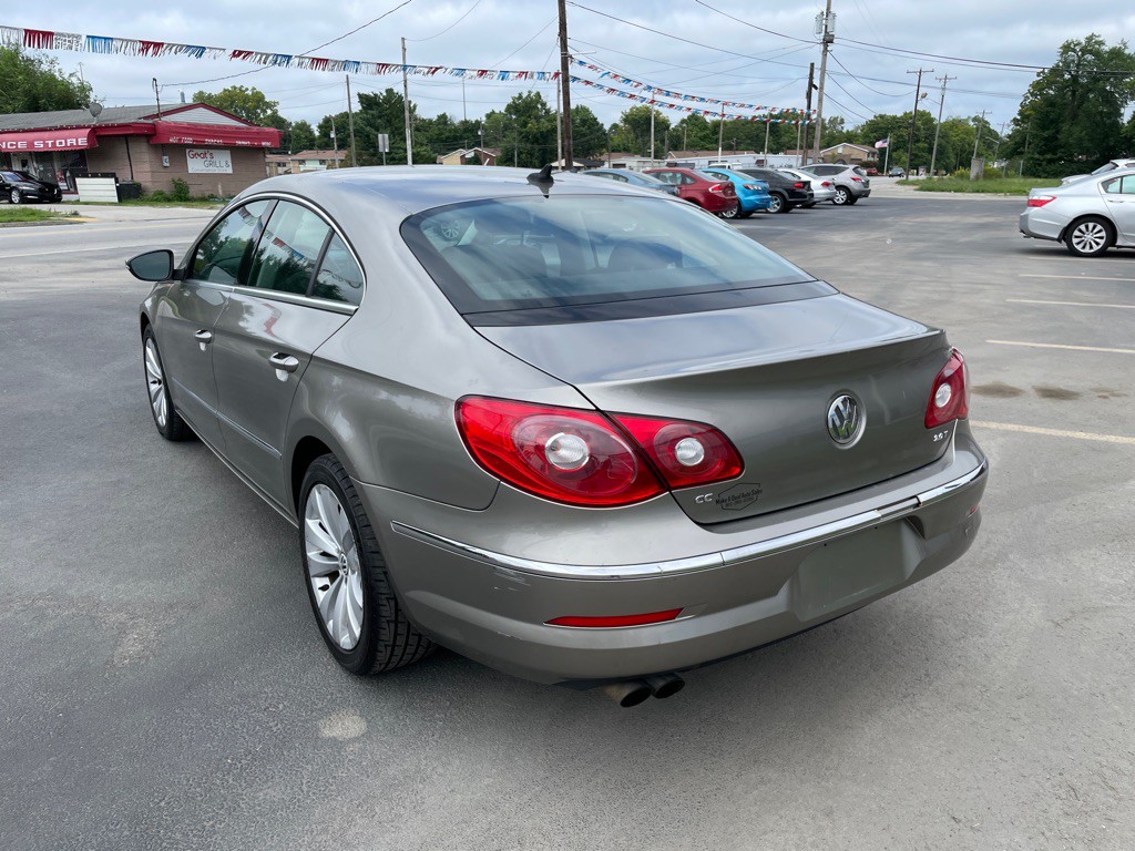 2011 Volkswagen CC Image 4