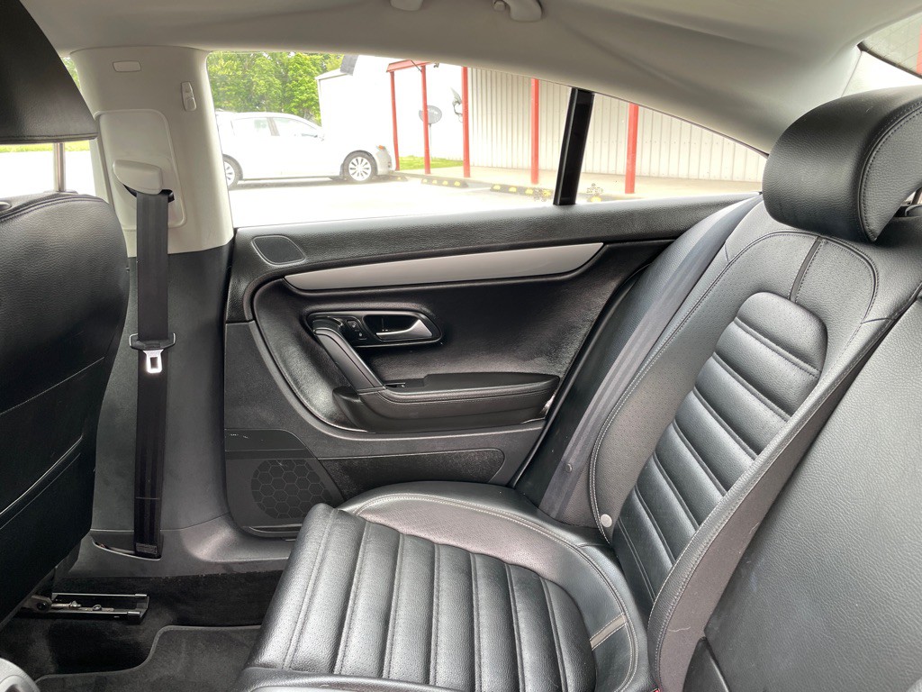 2011 Volkswagen CC Image 5