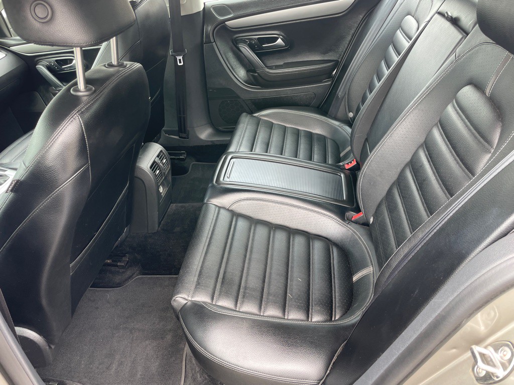 2011 Volkswagen CC Image 6