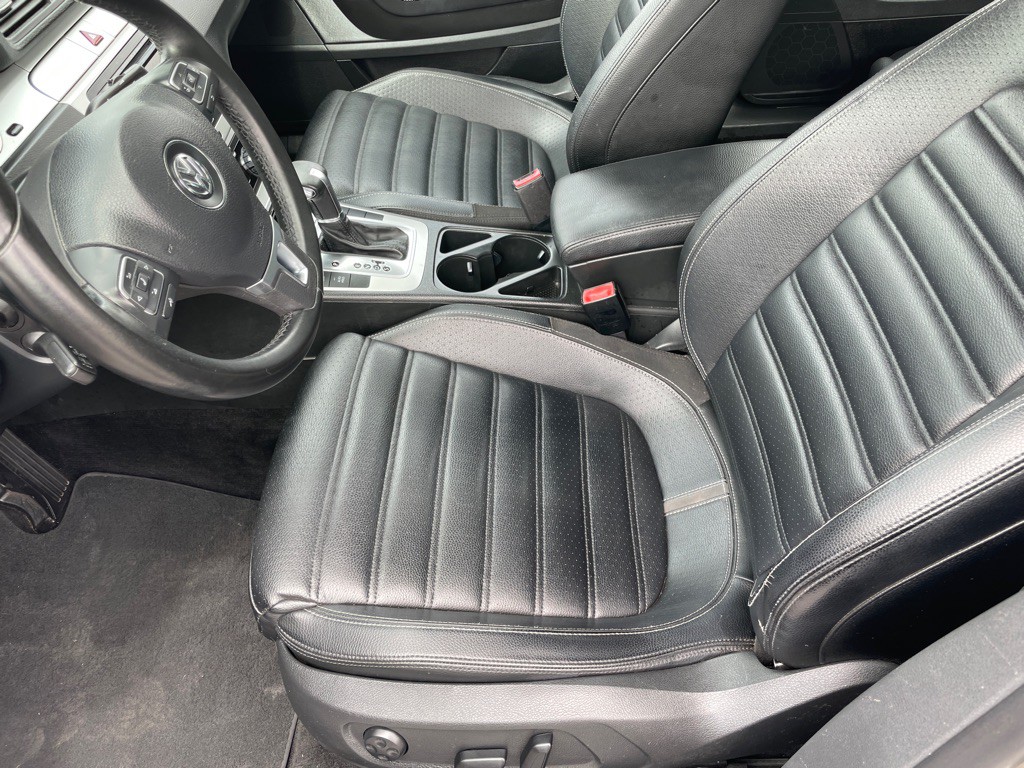 2011 Volkswagen CC Image 10