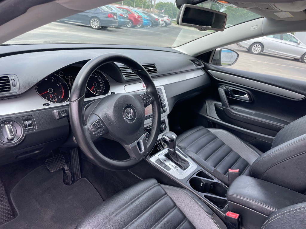 2011 Volkswagen CC Image 12