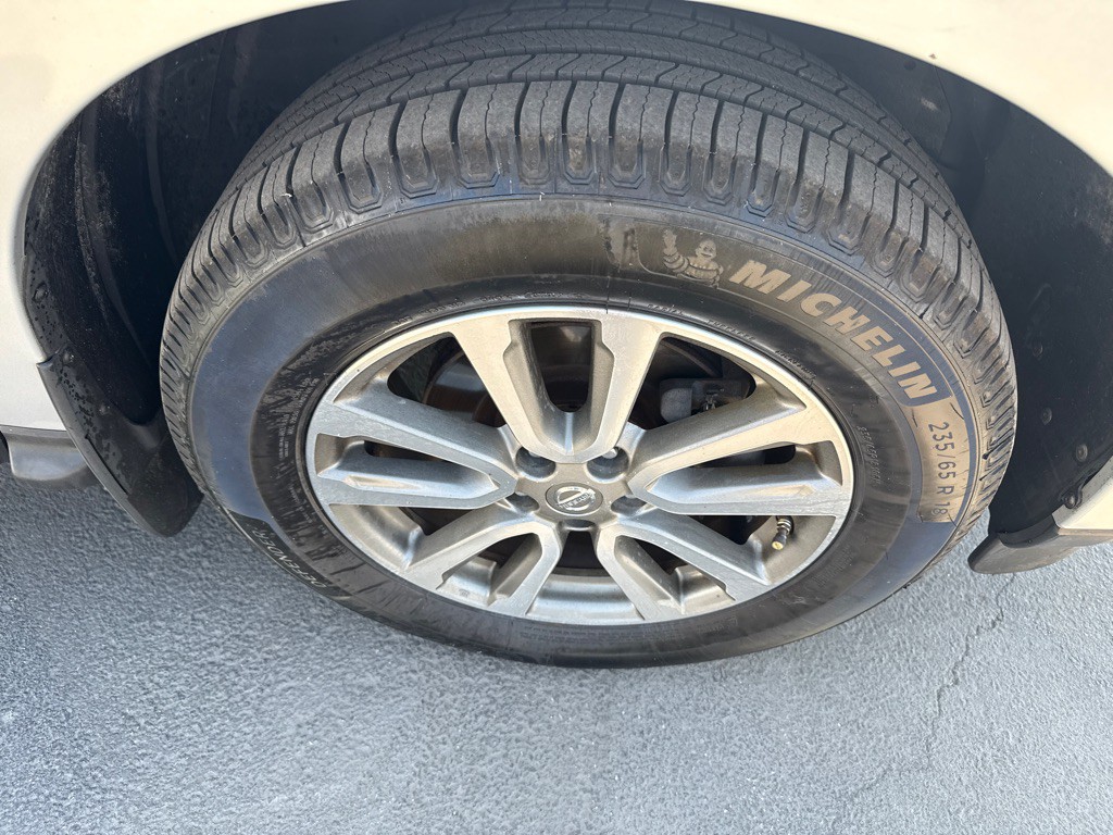 2014 Nissan Pathfinder Image 3