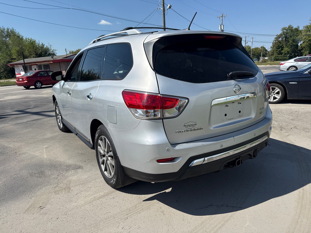 2014 Nissan Pathfinder Image 8