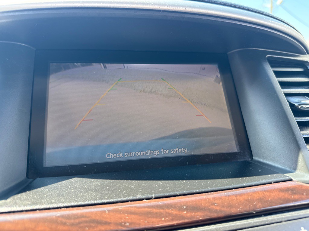 2014 Nissan Pathfinder Image 18